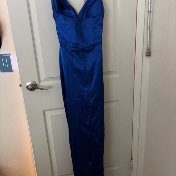Blue silk evening gown - Picture 2 of 2